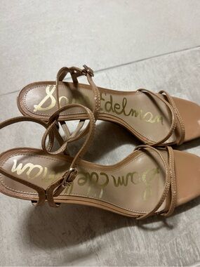Sam Edelman Sienna Tan Kitten Heel - Women. WORN 1 TIME